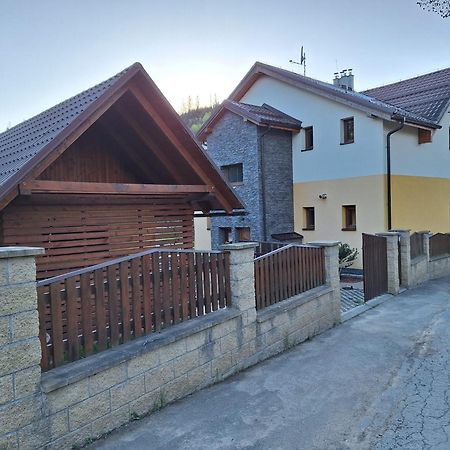Vila Pohoda Javorniky S Rozlahlym Pozemkom Makov Exterior foto