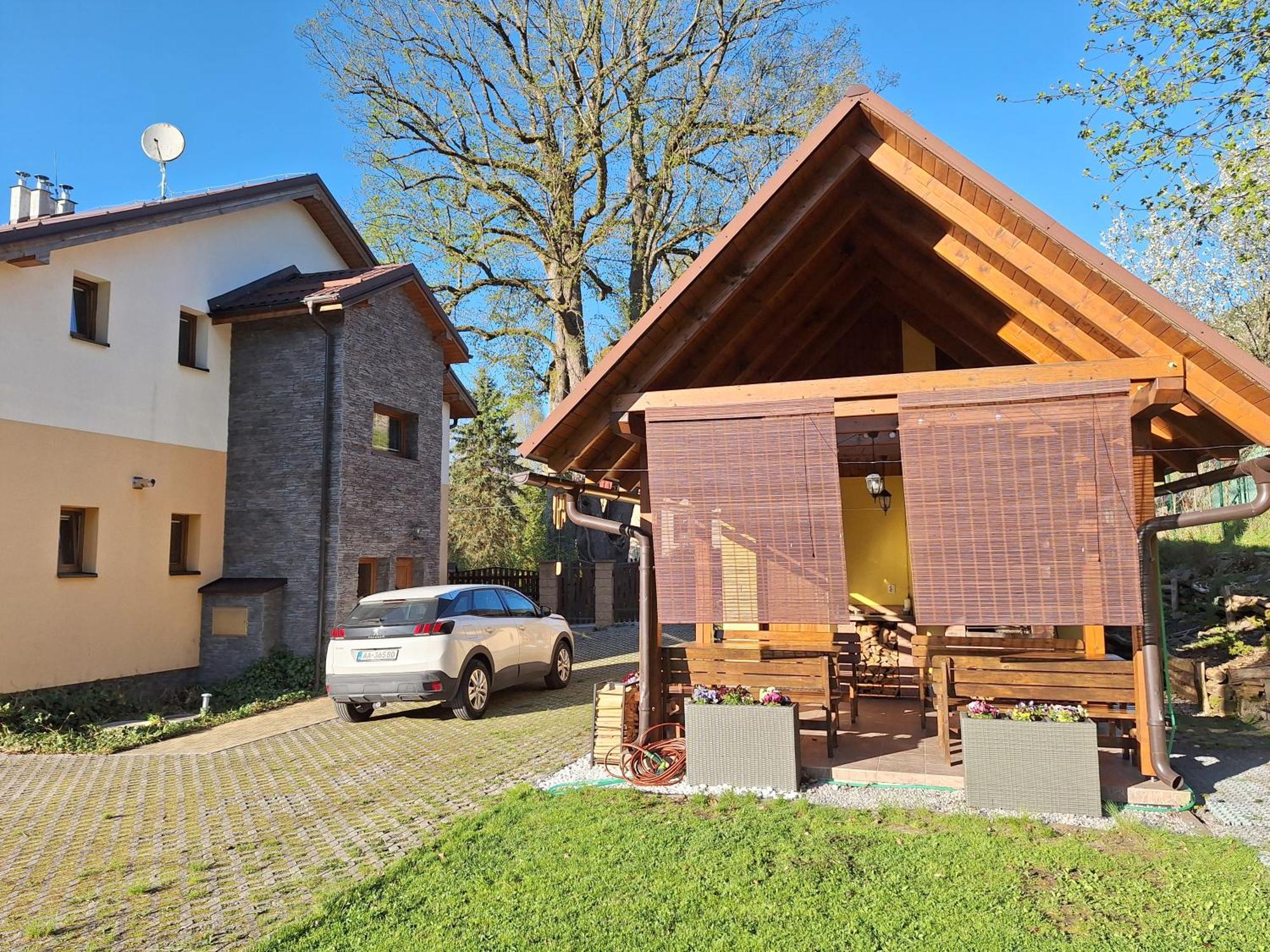 Vila Pohoda Javorniky S Rozlahlym Pozemkom Makov Exterior foto